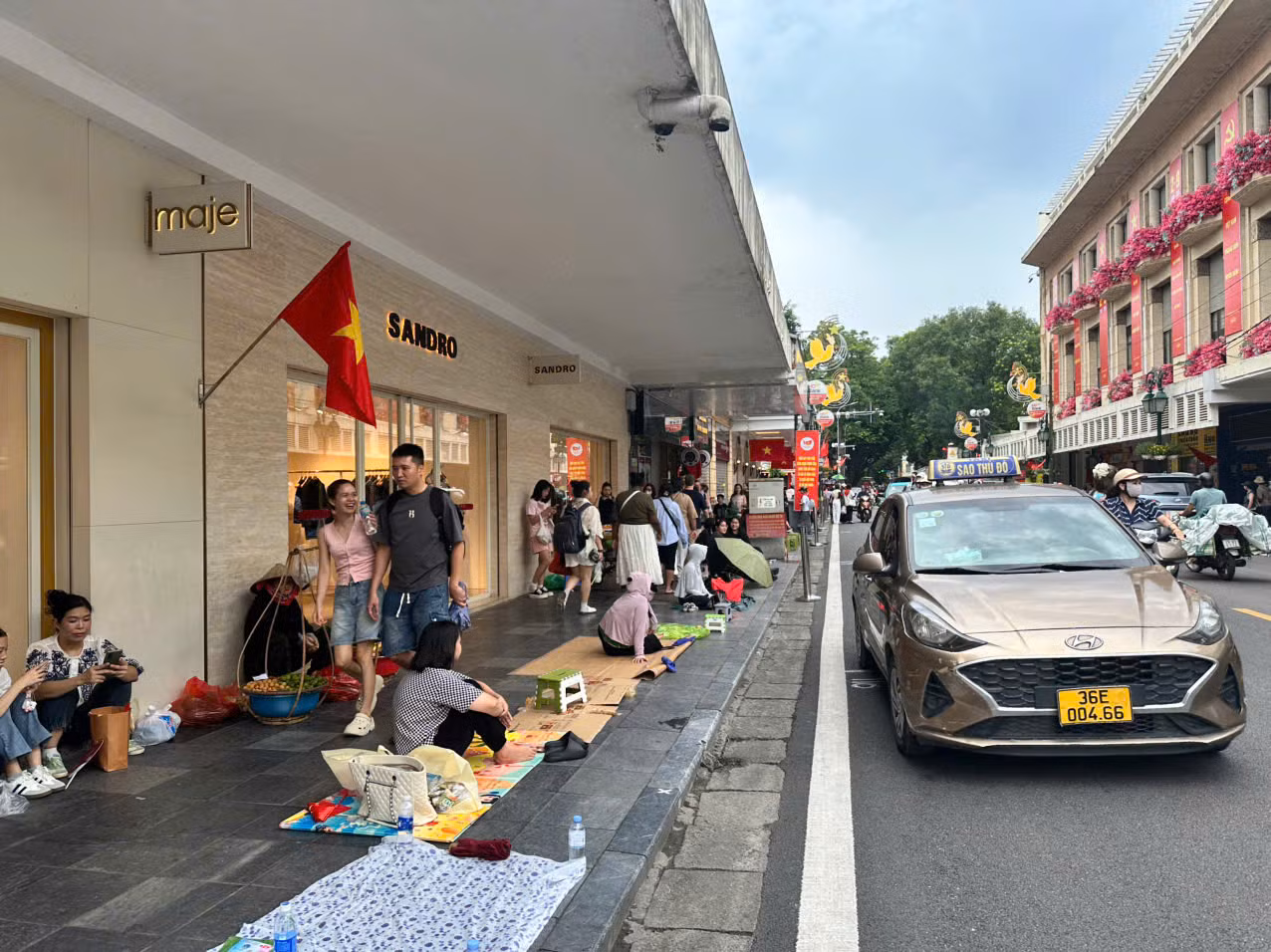 Xử lý nhiều trường hợp lợi dụng xem sơ duyệt, tổng duyệt diễu binh, diễu hành để trục lợi -0