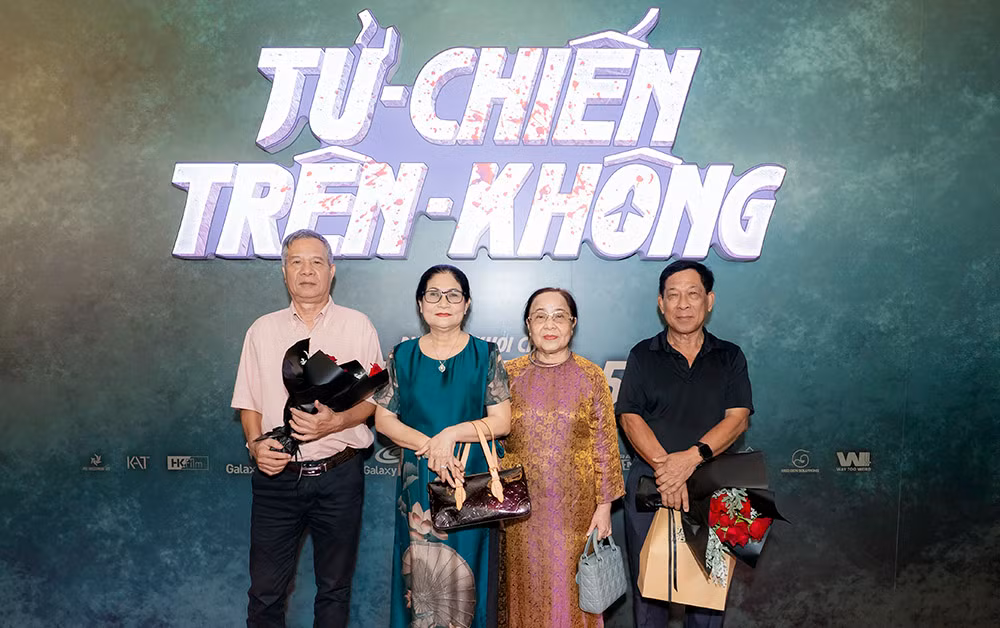 2 nhan chung.jpg -0
