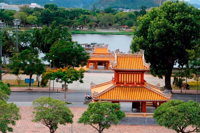 Cho muôn dân vui ngày đại khánh -0