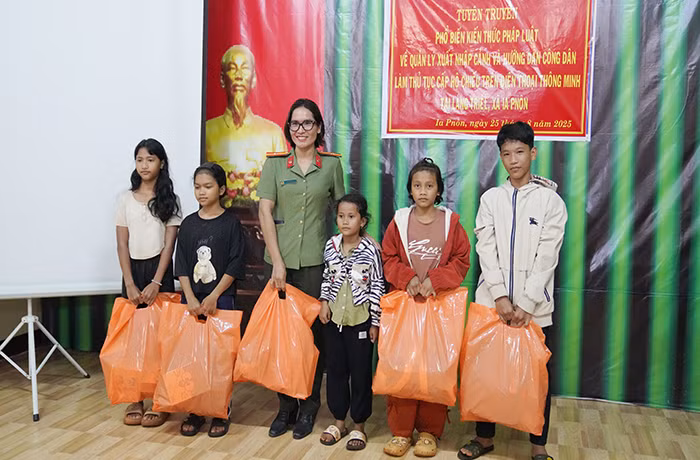 Ngăn ngừa tình trạng vượt biên qua đường tiểu ngạch -0