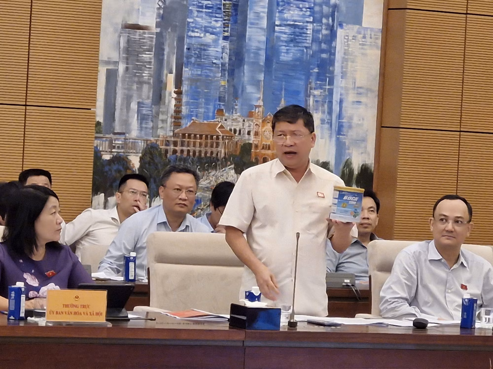 Chống thuốc giả, thực phẩm giả luôn là cấp bách -0