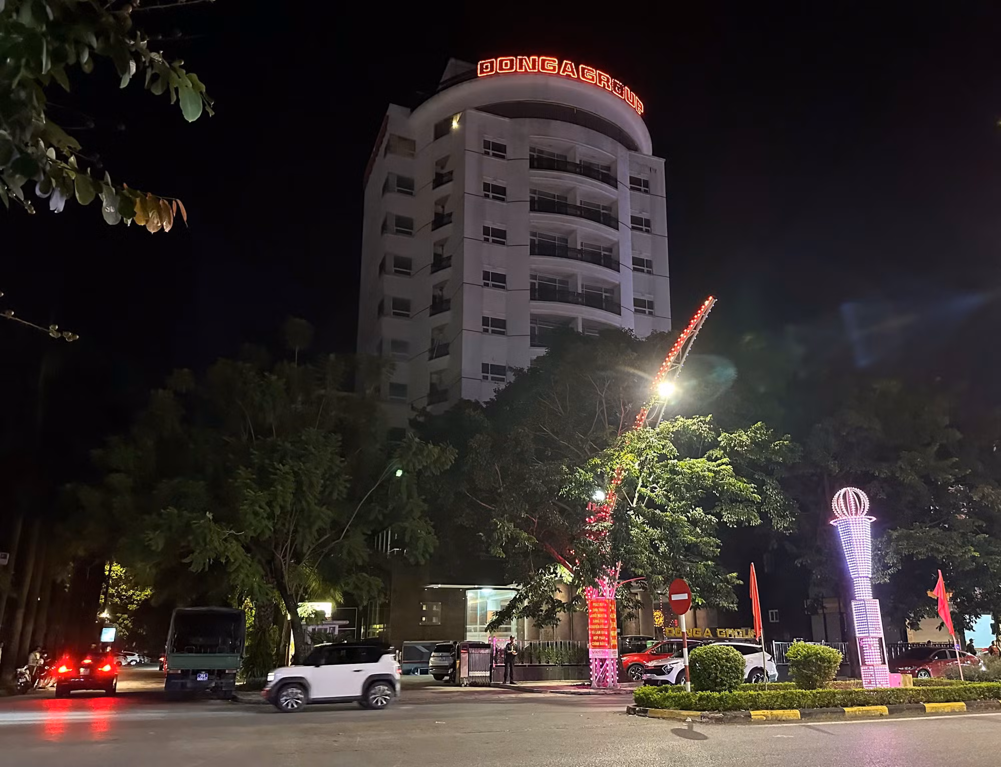 Nhiều Công an xuất hiện tại công ty và nhà riêng ông Cao Tiến Đoan -0
