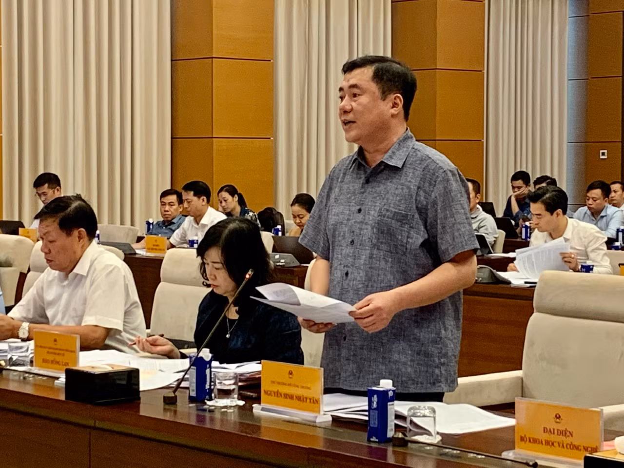 Chống thuốc giả, thực phẩm giả luôn là cấp bách -0