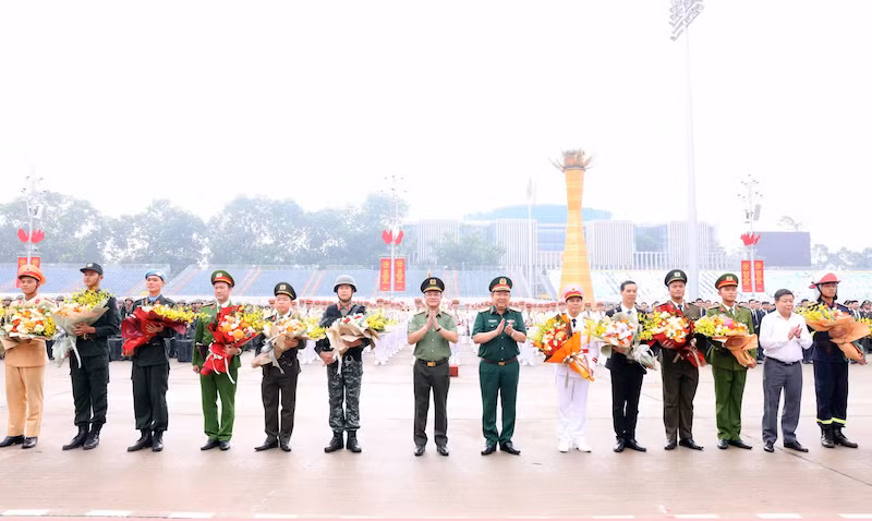 Thứ trưởng Phạm Thế Tùng phát lệnh xuất quân bảo đảm ANTT Lễ kỷ niệm, diễu binh, diễu hành 80 năm Cách mạng Tháng Tám thành công và Quốc khánh 2/9 -0