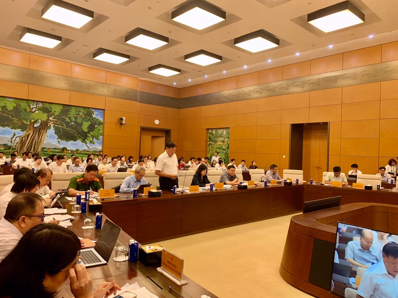 Chống thuốc giả, thực phẩm giả luôn là cấp bách -0