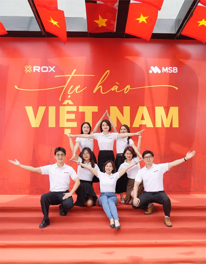 Check-in cùng bức tường Tự hào Việt Nam trên đường Nguyễn Chí Thanh -5
