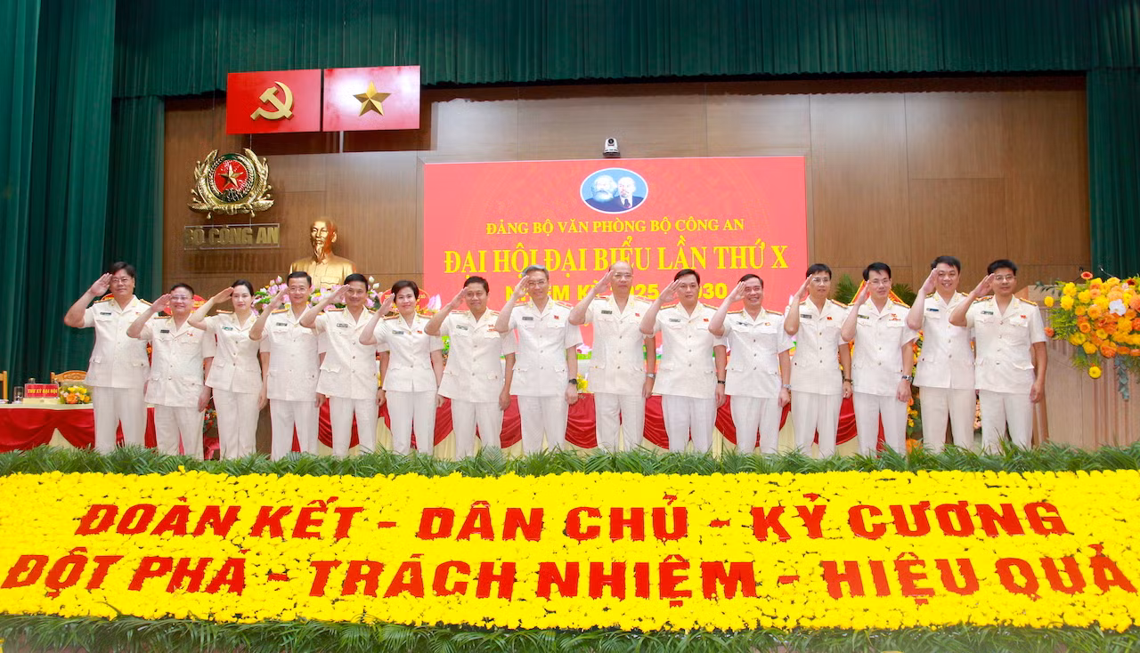 Phát huy truyền thống Văn phòng Bộ Công an, đổi mới công tác tham mưu linh hoạt, kịp thời -0