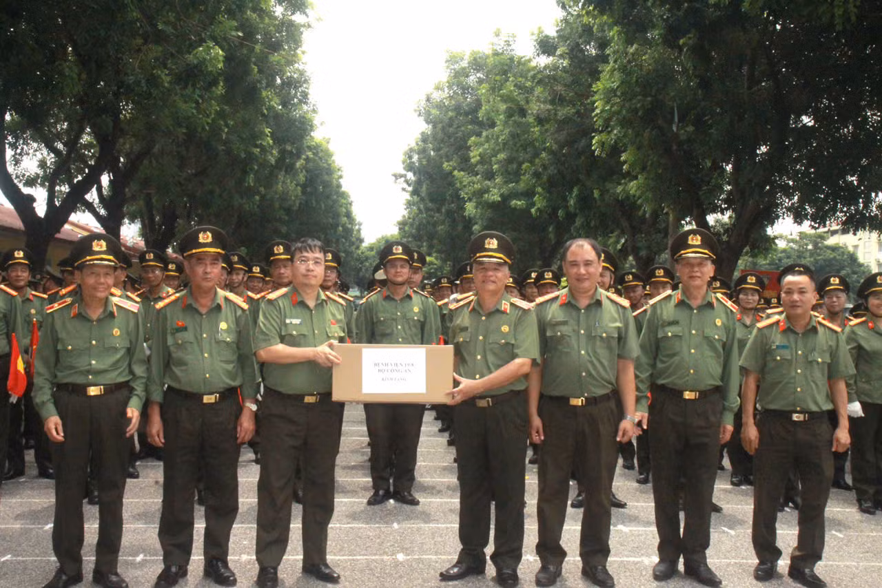 Bộ Công an động viên -0