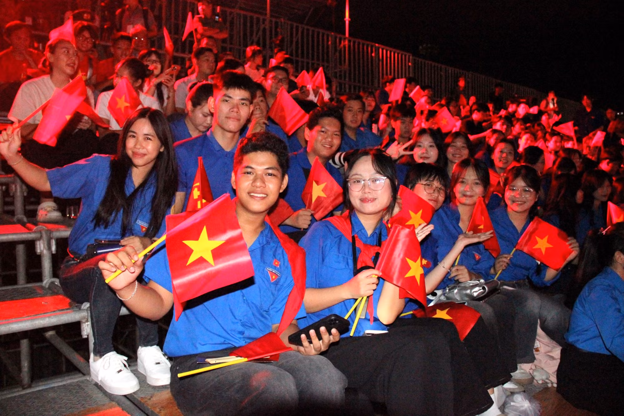 Đặc sắc chương trình chính luận nghệ thuật “Thời cơ vàng” -0