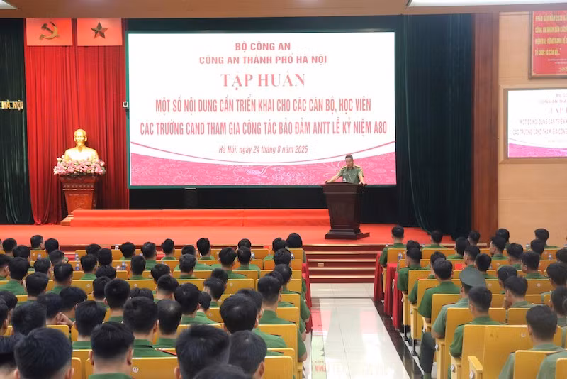 Hơn 1700 học viên từ các trường CAND tham dự buổi tập huấn công tác bảo đảm ANTT Lễ kỷ niệm A80 -0