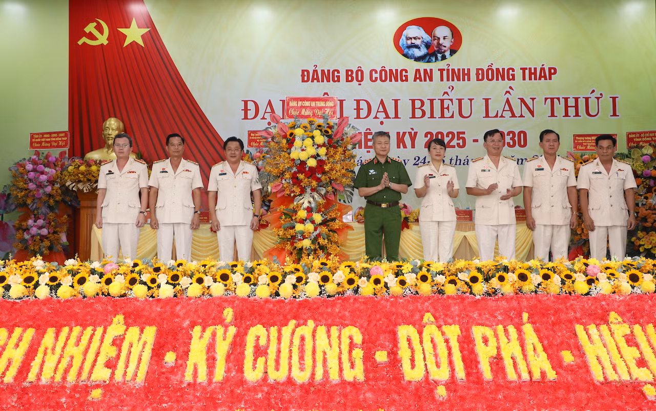Xây dựng và lan tỏa hình ảnh chiến sĩ Công an tỉnh Đồng Tháp “Tận tâm với việc - Tận lực với dân” -0