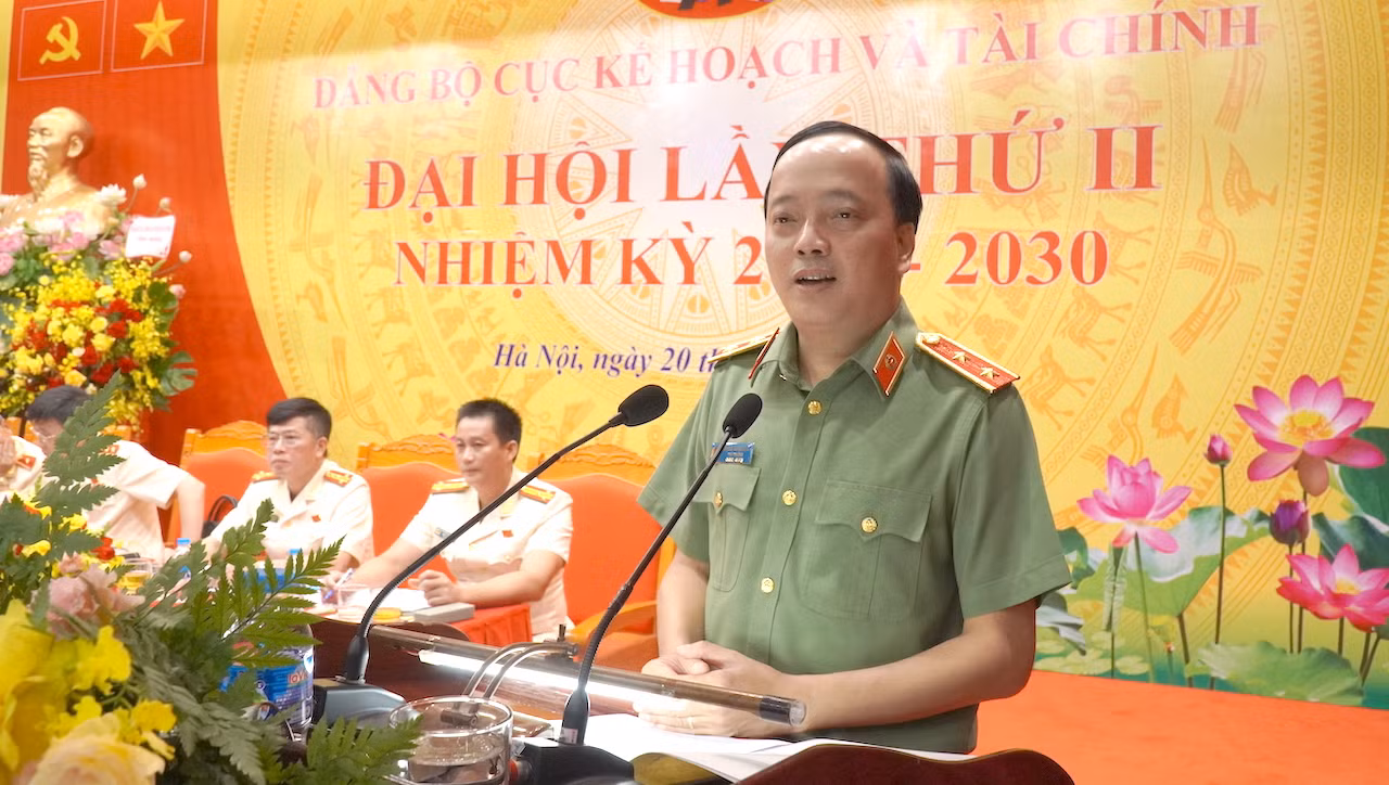 Lấy chi bộ tốt làm hạt nhân để xây dựng Đảng bộ Cục Kế hoạch và Tài chính vững mạnh -0