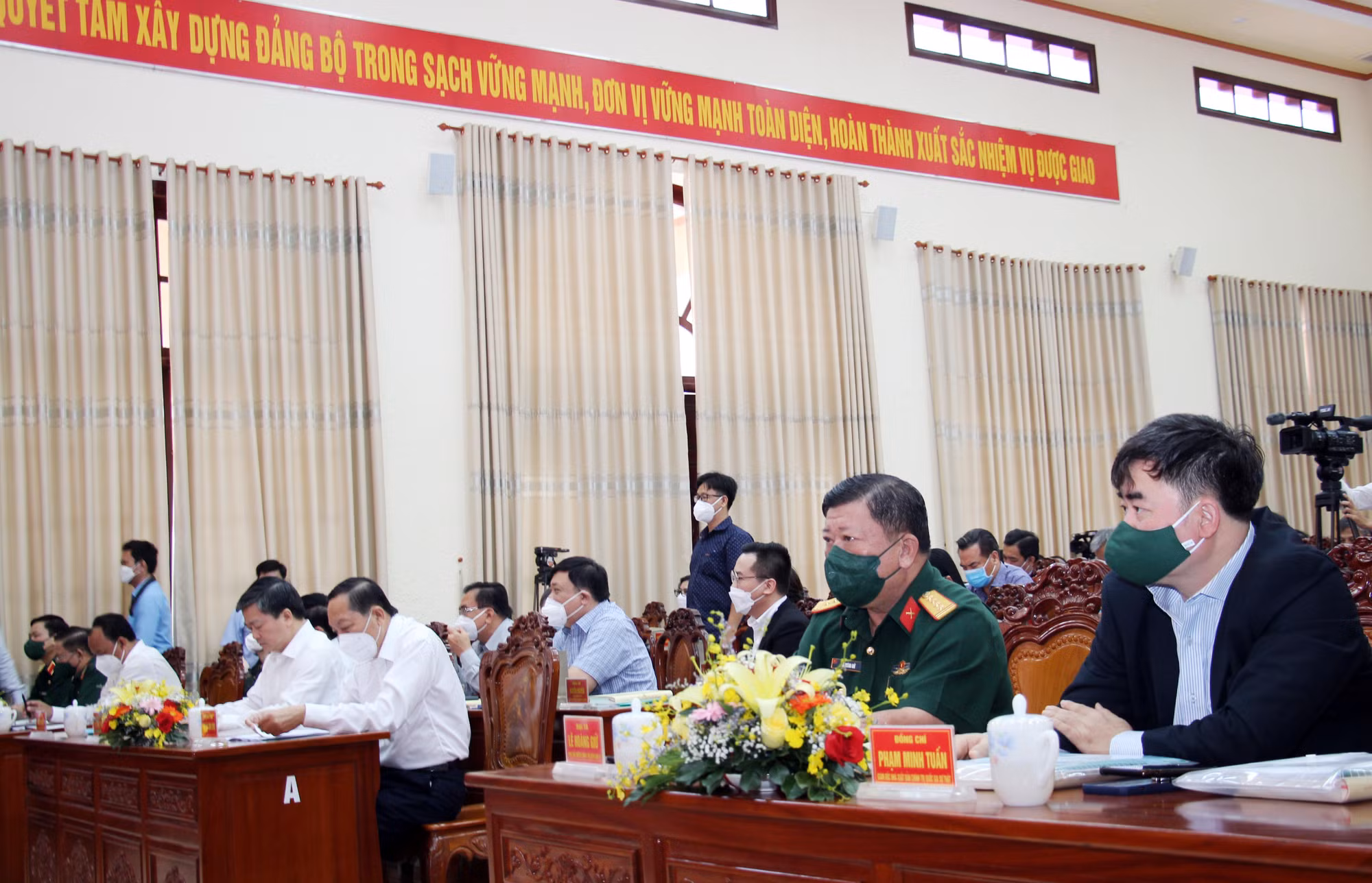Ban Tuyên giáo Trung ương gặp mặt các cơ quan báo chí, xuất bản, văn học, nghệ thuật khu vực ĐBSCL -1