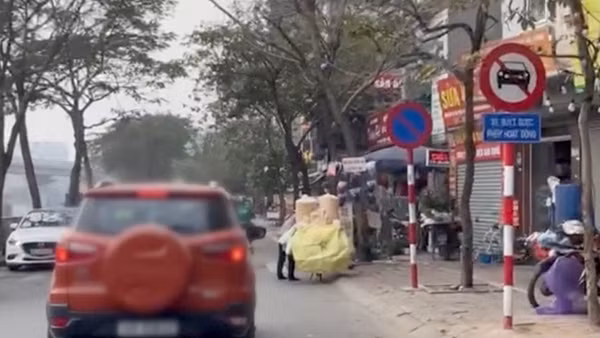 Từ clip người dân, Cảnh sát làm rõ, xử phạt tài xế lái xe vào đường cấm ảnh 2