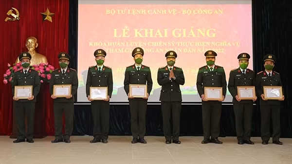 Từng bước khẳng định vị trí, vai trò của chiến sĩ nghĩa vụ