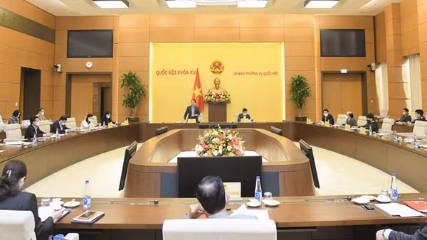 Đề nghị sửa đổi, bổ sung một số điều của Luật CAND để tăng tuổi nghỉ hưu