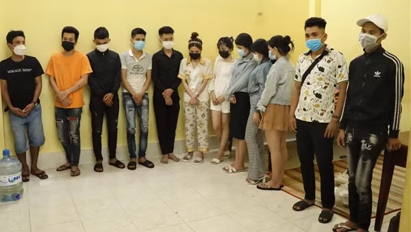 Huy động bạn bè đi chém người sau câu comment trên mạng ảnh 4