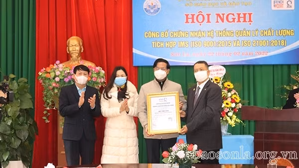 Người sưu tầm ký ức ngày đại dịch ảnh 5