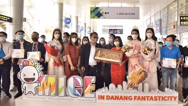 Làm rõ việc tổ chức cuộc thi người đẹp “chui” ở Quảng Ninh ảnh 2