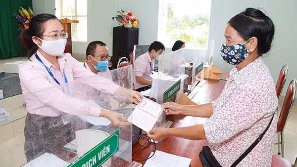 Tín dụng chính sách xã hội - Công cụ hỗ trợ trực diện cho phụ nữ làm giàu