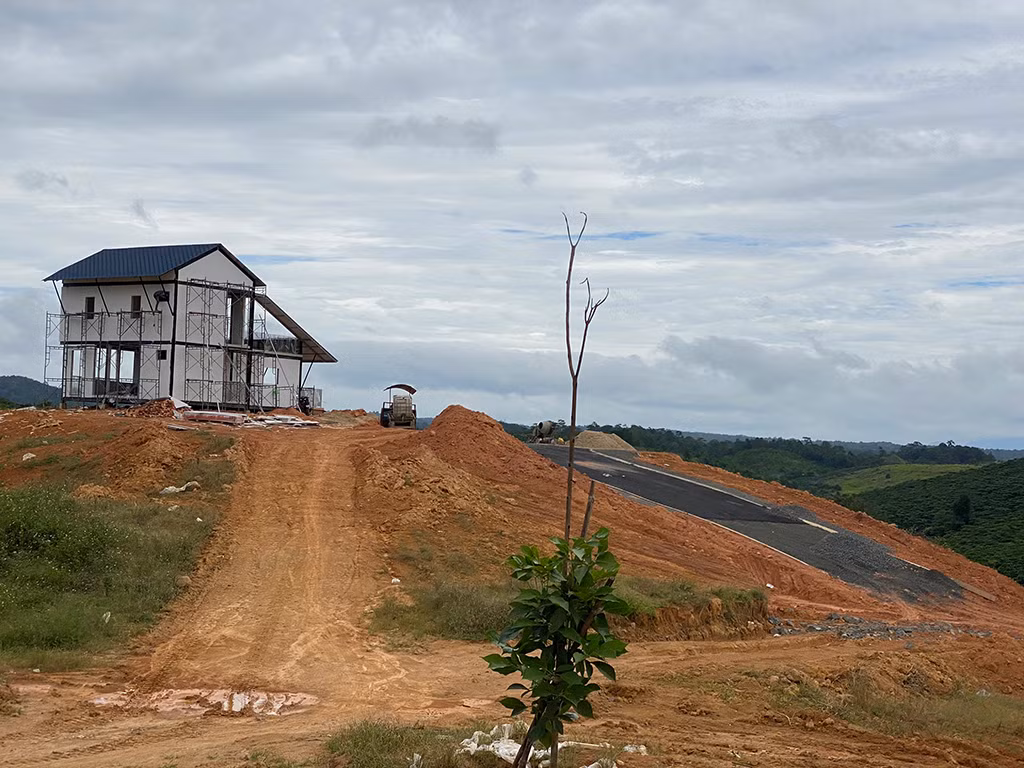 Nhiều sai phạm từ hoạt động hiến đất làm đường -0