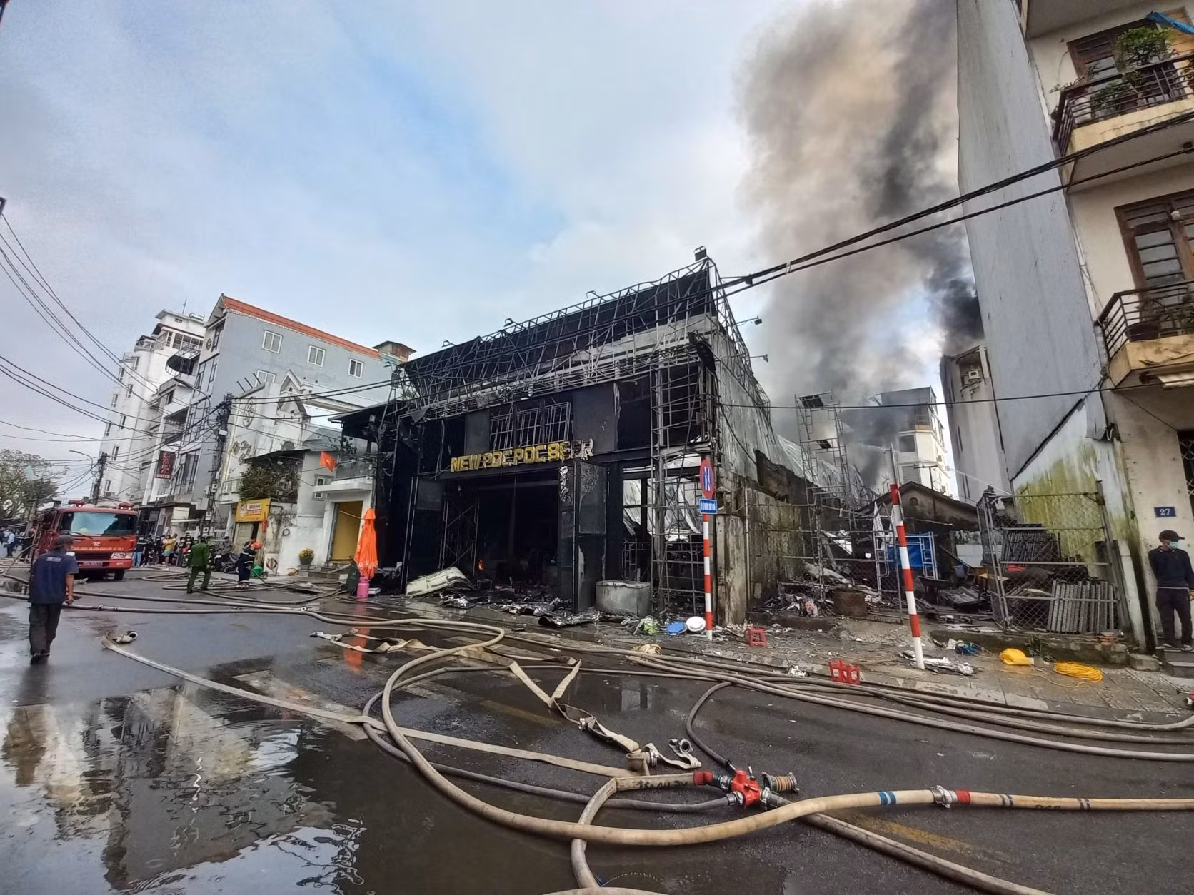 TP Huế tăng cường kiểm tra, rà soát công tác PCCC tại nhà hàng, quán bar -0
