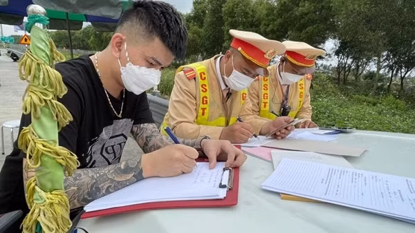 Hơn 1.300 ma men và tài xế dùng ma túy bị xử lý trong 3 ngày ảnh 3