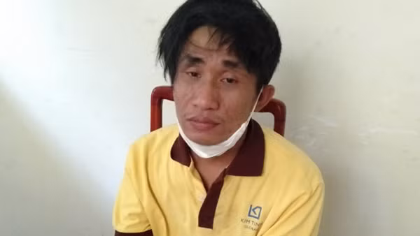 Sang "cô bé nhà bên" chơi rồi khống chế, kéo vào buồng ngủ ảnh 2
