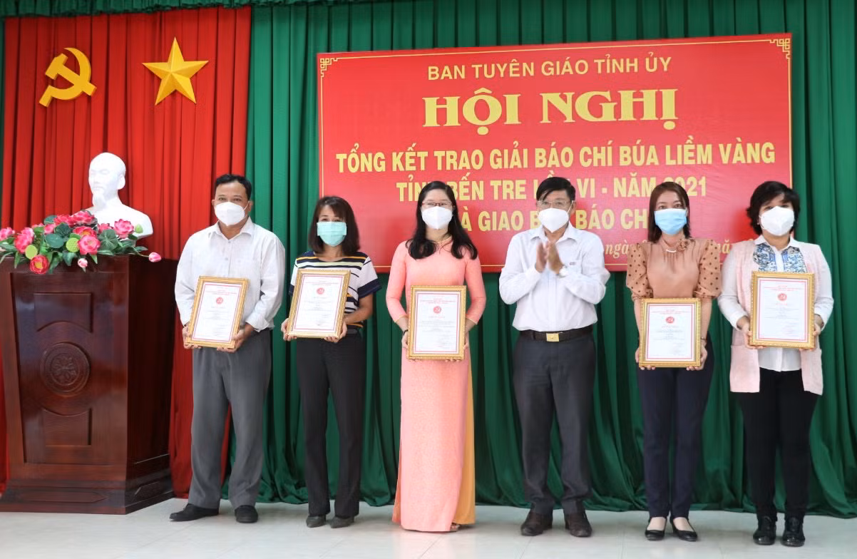 Báo CAND đạt giải Nhất Giải báo chí Búa Liềm vàng tỉnh Bến Tre năm 2021 -0