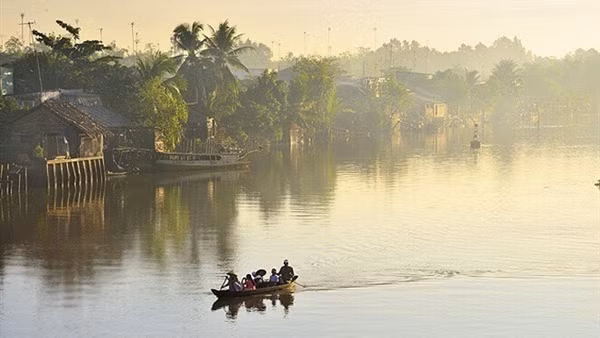 Hà Nội có mưa, trời nồm ẩm ảnh 2