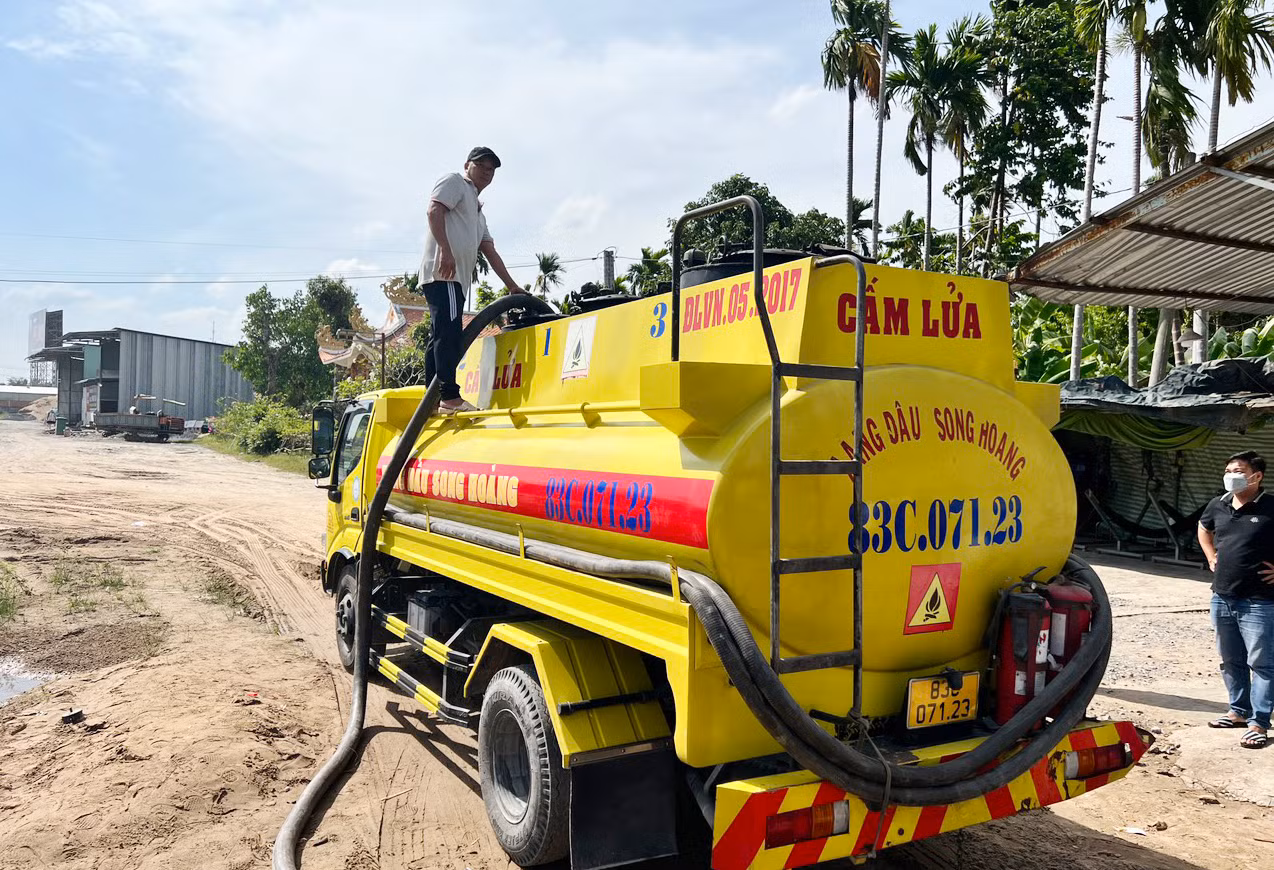 Một doanh nghiệp ở Hậu Giang bị phạt 100 triệu đồng do vi phạm quy định kinh doanh xăng dầu -0