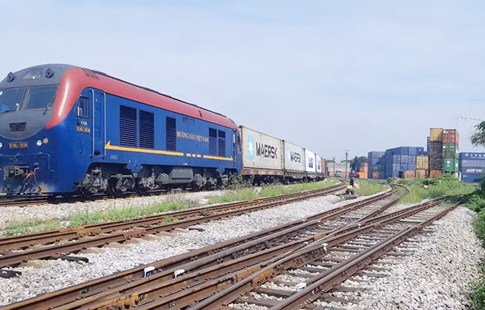 Nghịch lý vận tải đường sắt liên vận: Nhu cầu lớn - hạ tầng kém -0