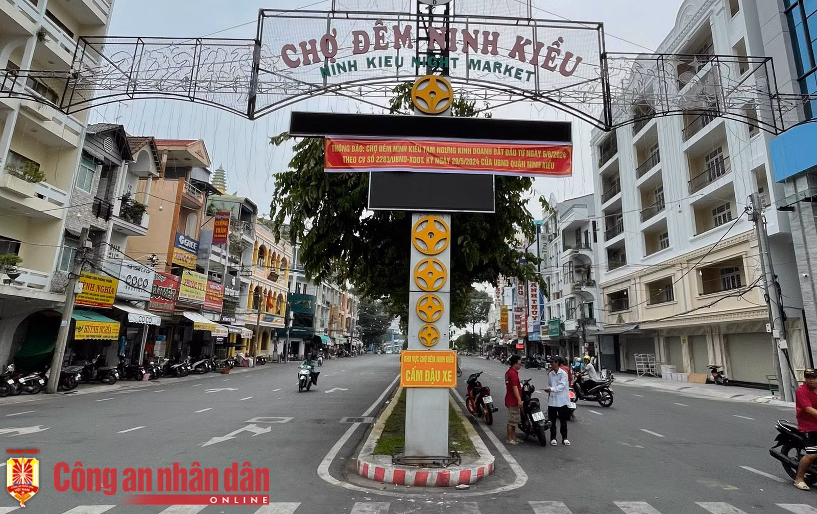Tiểu thương Chợ đêm Ninh Kiều dừng kinh doanh -0