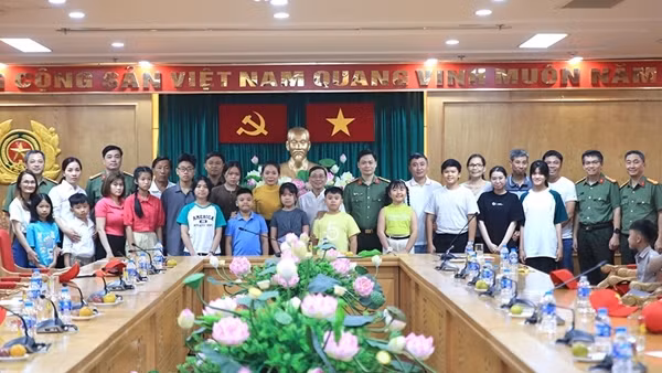 Cục Tổ chức cán bộ chú trọng công tác đền ơn đáp nghĩa