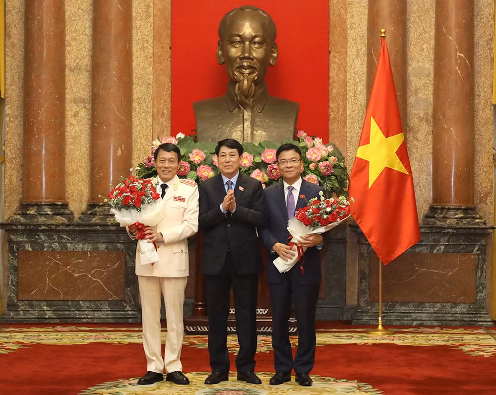Chủ tịch nước trao quyết định bổ nhiệm Phó Thủ tướng Chính phủ và Bộ trưởng Bộ Công an -0