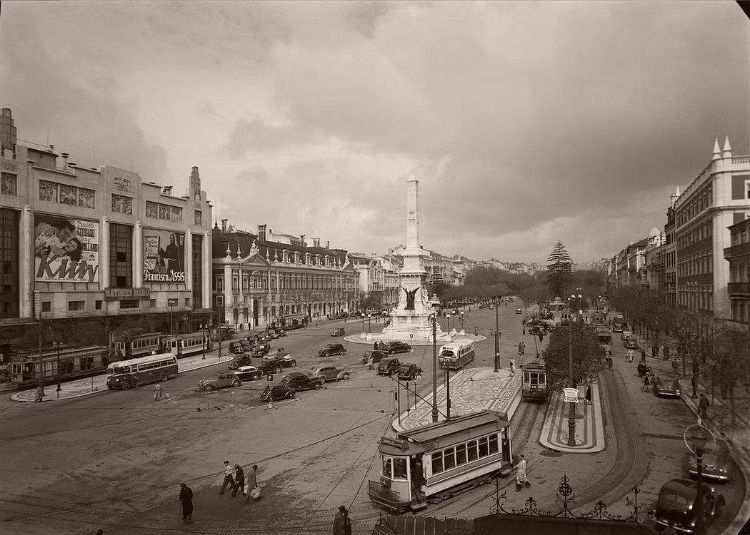 Điệp báo viên Mỹ trong vai thủ thư ở Lisbon -0