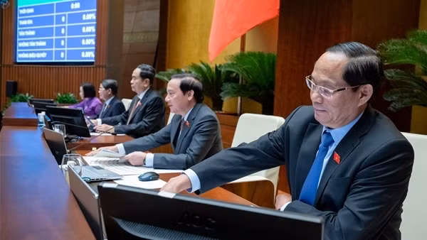 Nhiều chính sách về đất đai, nhà ở, kinh doanh bất động sản sẽ có hiệu lực sớm hơn