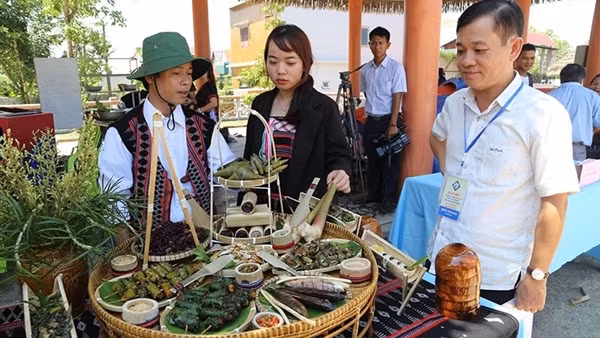 Người dân vùng cao A Lưới phát triển du lịch cộng đồng