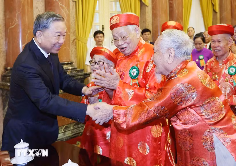 Chủ tịch nước Tô Lâm : Người cao tuổi luôn xứng danh là rường cột quốc gia -0