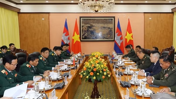 Triển khai toàn diện, thực chất hợp tác quân sự, quốc phòng song phương Việt Nam - Campuchia