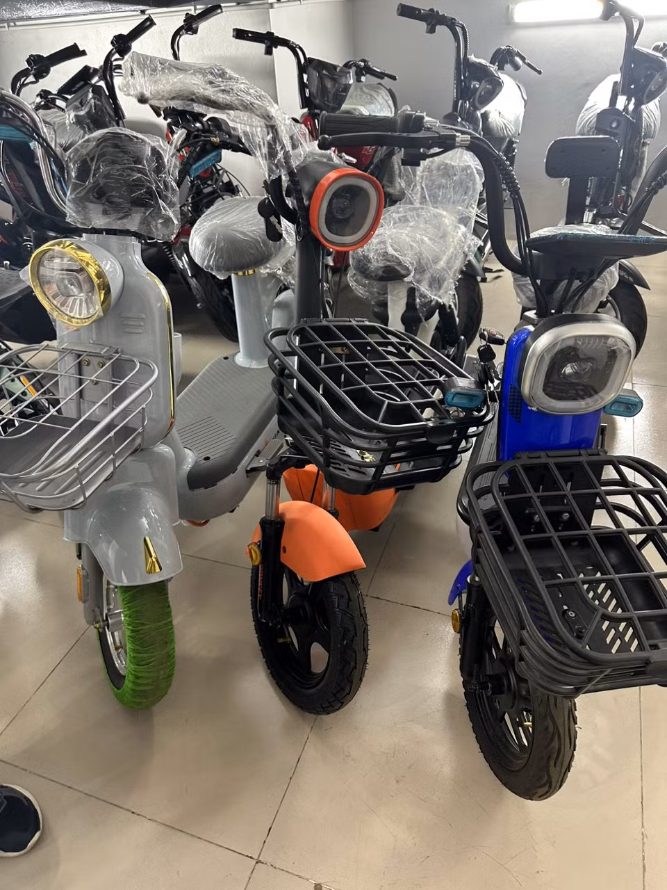 Xe đạp điện giả, nhái tràn lan thị trường -0