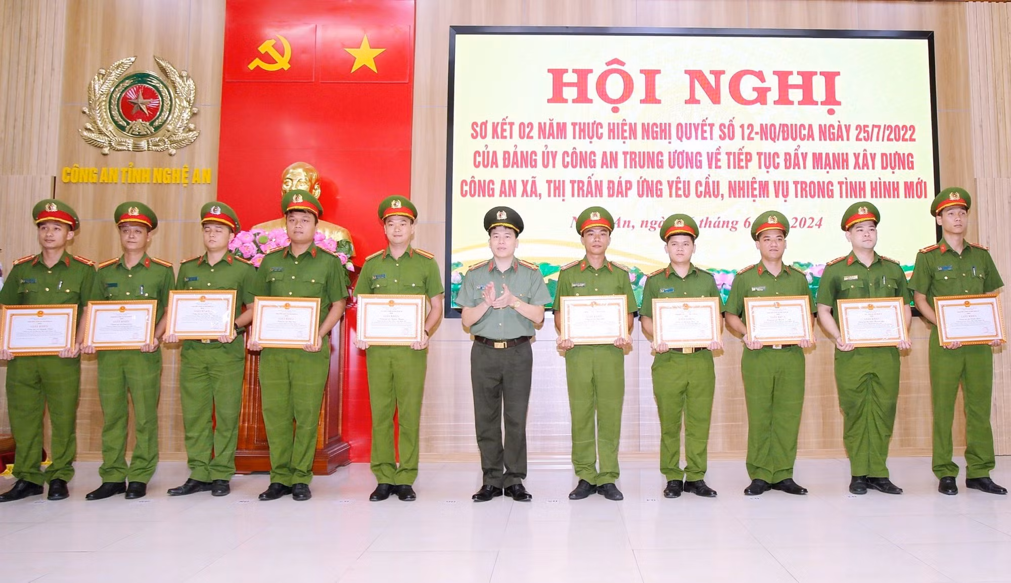 Công an Nghệ An&nbsp;sơ kết 2 năm thực hiện Nghị quyết số 12 của Đảng ủy Công an Trung ương -0