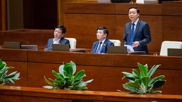 Phó Thủ tướng Trần Hồng Hà nêu giải pháp vừa "khoan thư sức dân", vừa phát triển kinh tế