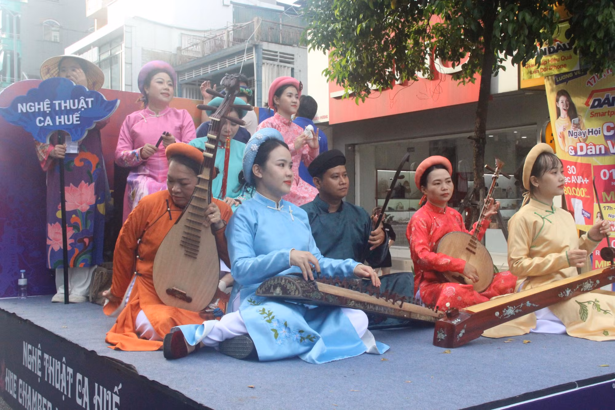 Rực rỡ sắc màu văn hóa tại lễ hội đường phố Festival Huế 2024 -2