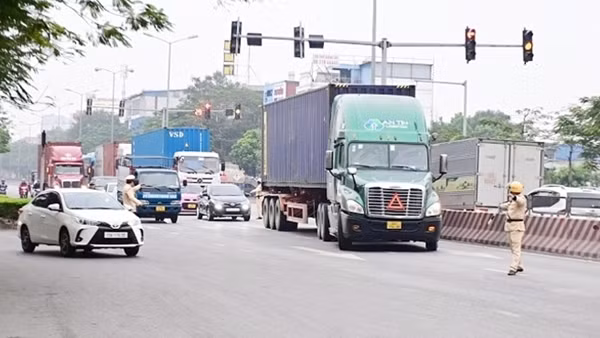 Xe container vi phạm tốc độ hơn 800 lần trong 1 tháng