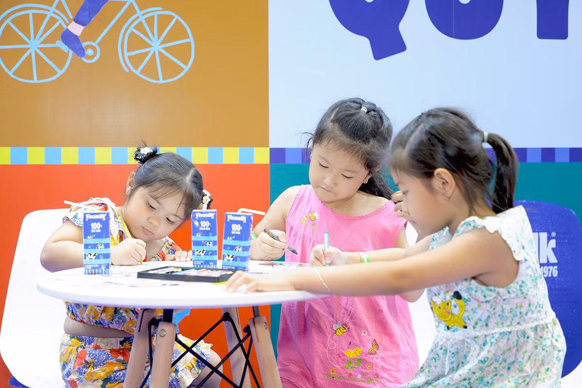 Chuỗi hoạt động 1/6 sôi nổi từ Vinamilk và khởi đầu mùa hè ý nghĩa -0