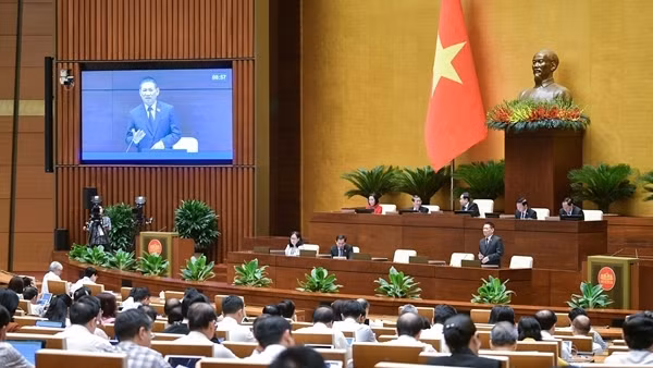 Bộ trưởng Bộ Tài chính: Số chuyển nguồn ngân sách cao chủ yếu tích luỹ để cải cách tiền lương