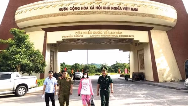 Giải cứu thành công một phụ nữ bị lừa bán sang Lào