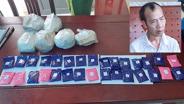 Con nghiện 2 tiền án vận chuyển 6 bánh heroin cùng hàng nghìn viên ma túy