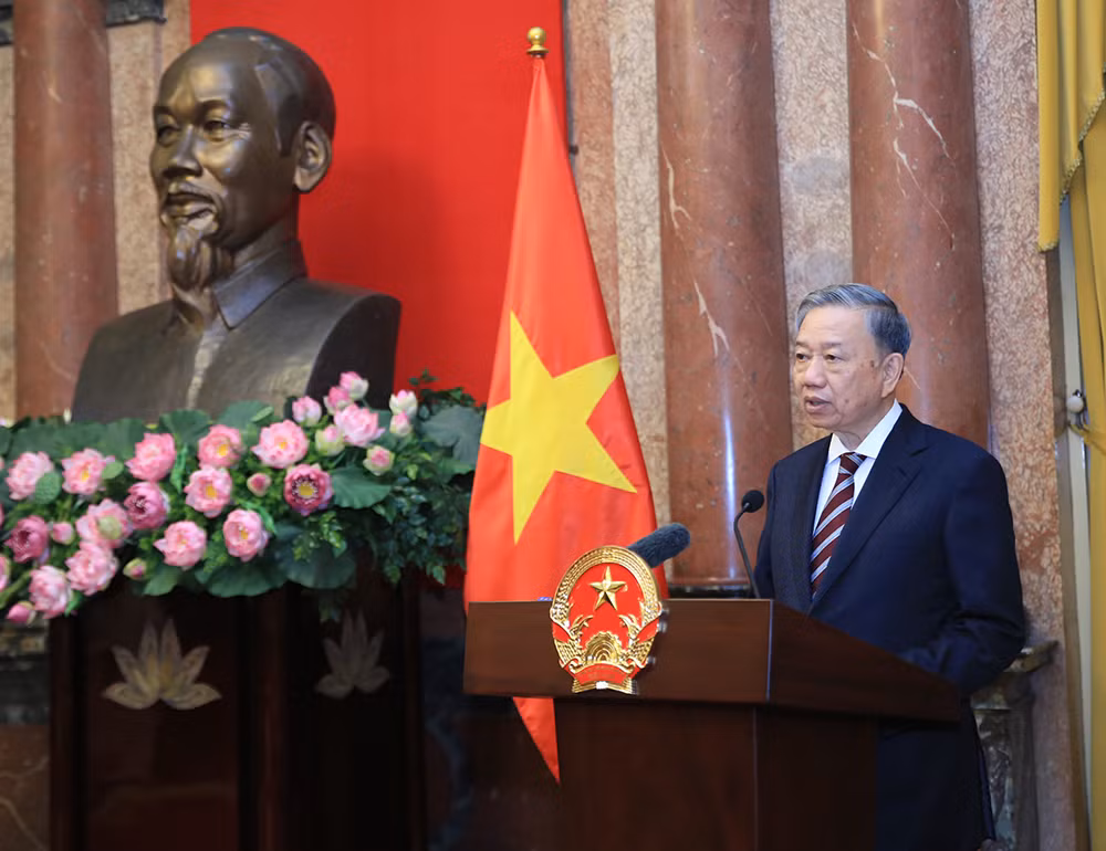 Chủ tịch nước trao quyết định bổ nhiệm Phó Thủ tướng Chính phủ và Bộ trưởng Bộ Công an -0